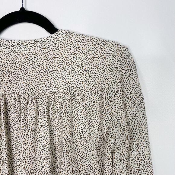 Banana Republic M Cream Black Cheetah Print Essential Button Front Blouse Top - Picture 7 of 10